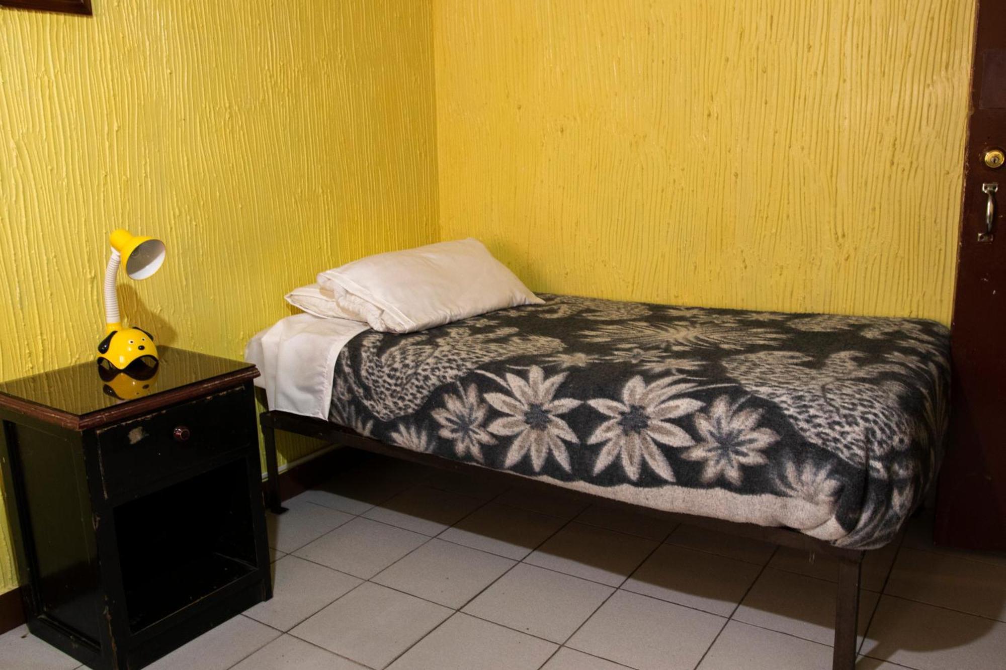 Hostal Carlos Luis Quito Luaran gambar