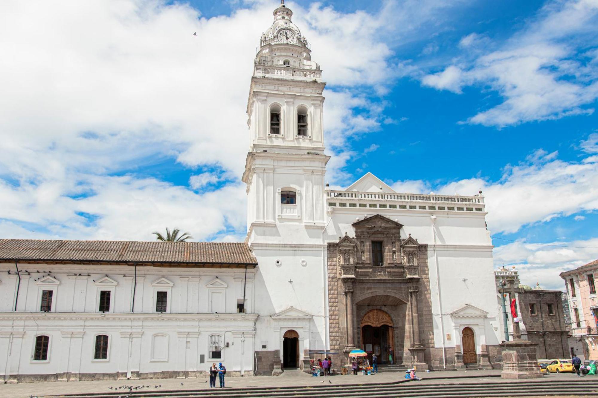 Hostal Carlos Luis Quito Luaran gambar
